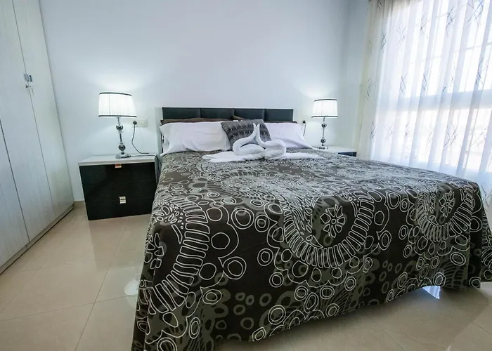 La Rosa דירה גראן טאראחל